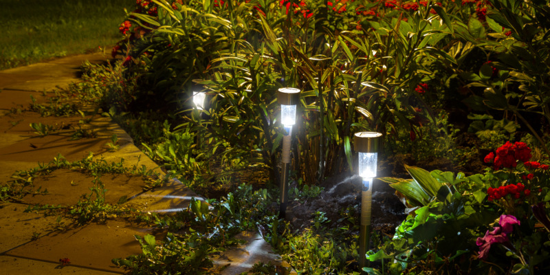 Looking at outdoor landscape lighting can be difficult