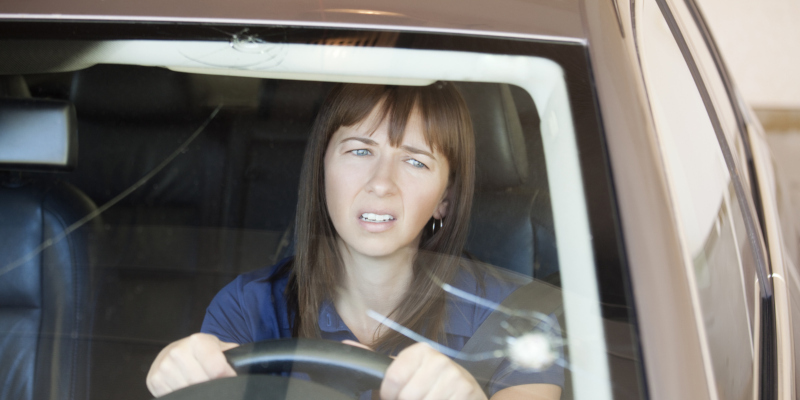 When Do I Need to Replace My Windshield Glass?