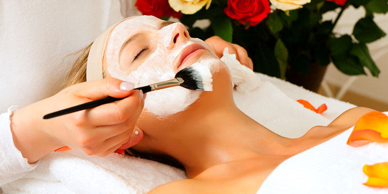 Complete Spa Experience: The Physical & Emotional Benefits of Facials