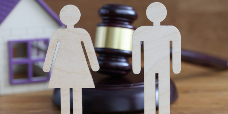 Going Through a Divorce? 4 Tips on Hiring the Best Divorce Lawyer Near You