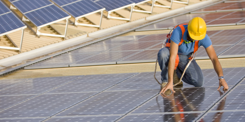 Benefits of Installing Residential and Commercial Solar Power