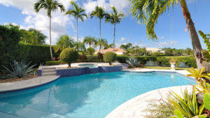 3 Big Reasons to Hire a Pool Landscaping Company