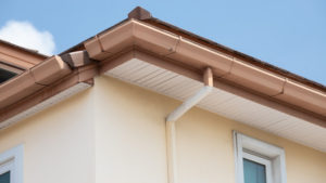 Leaks or Peeling Paint? 3 Signs You Need New Gutters