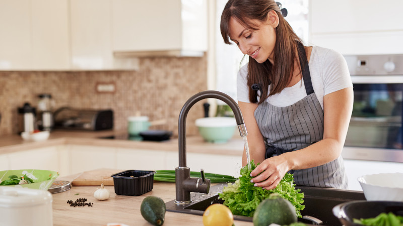 Want to Upgrade Your Kitchen Faucet? Look for These Features