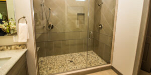 Glass Shower Doors: 4 Benefits You Didn’t Know About