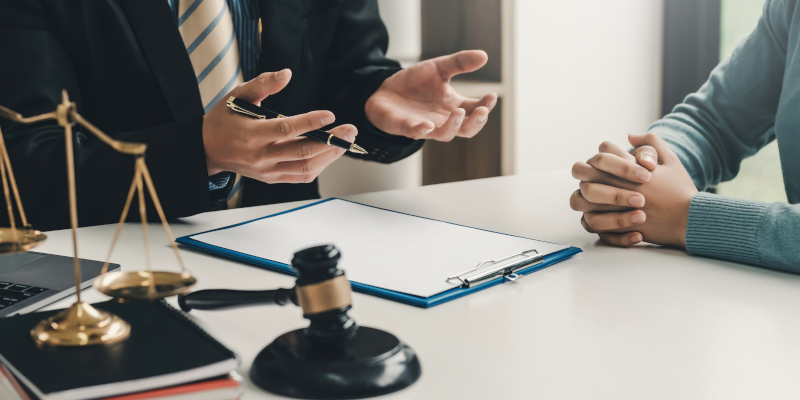 3 Tips for Choosing the Right Lawyer for You