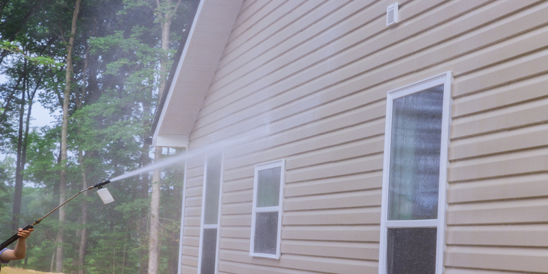 3 Huge Benefits of Exterior House Washing